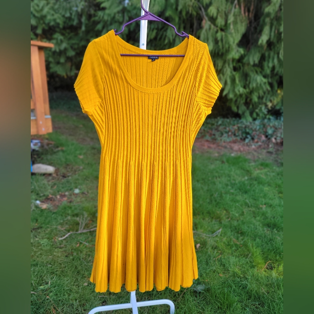 Torrid Gold Ribbed Dress - Picture 2 of 6